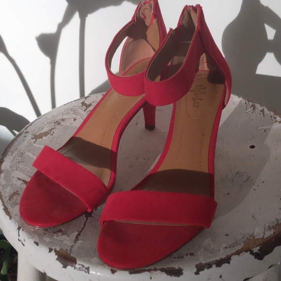 Red heels  | Style & Co. | Size 7.5 US - Picture 7 of 9